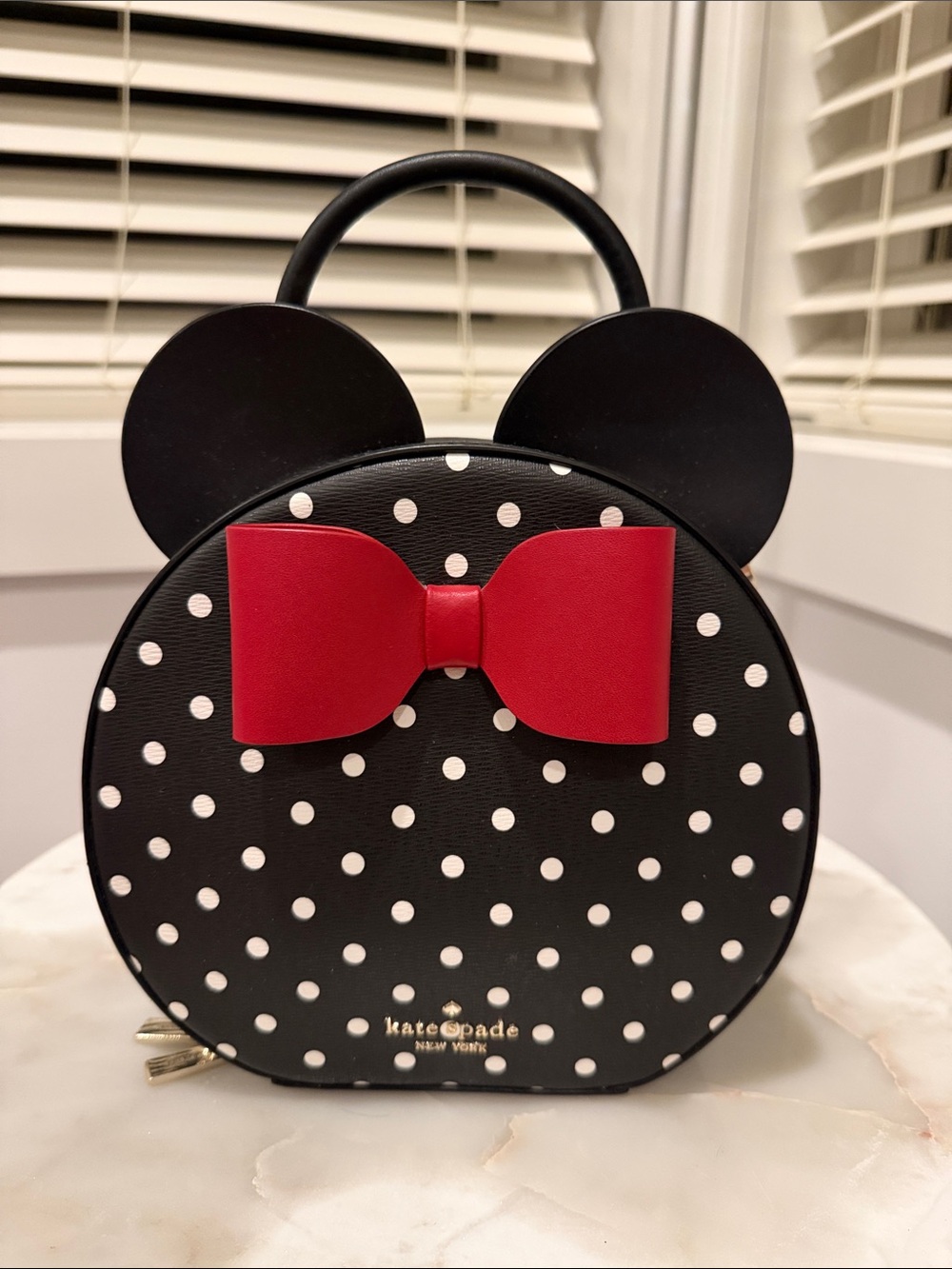 NWOT Disney x Kate Spade Minnie Mouse Canteen Bag [limited edition]